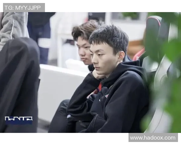 赛后分析：IG与LNG在团队协作中的优势与不足探讨